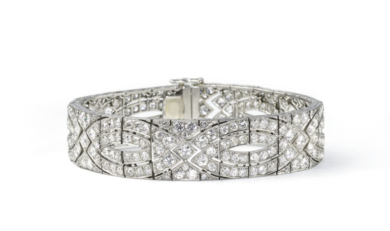 EJR Jewellery Valuations London Valuer Emma Reeves FGA DGA